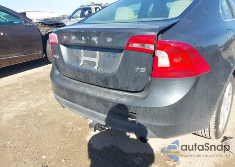 2012 Volvo S60 T5 z USA, uszkodzony, nr VIN YV1622FS4C2114398